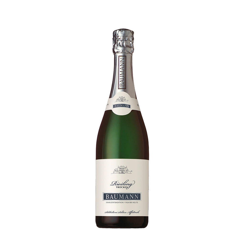 Volles, reifes Rieslingbukett! Kräftige Struktur mit harmonischer Süße! Ideal als Aperitif oder Begleiter zu festlichen Anlässen.